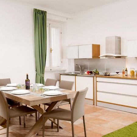 Myapartsuite Colosseo โรม ภายนอก รูปภาพ